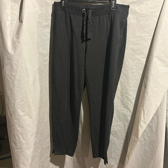 VICTORIA SPORT SWEATPANTS WITH CUTE SPARKLE DETAILS - Picture 1 of 6